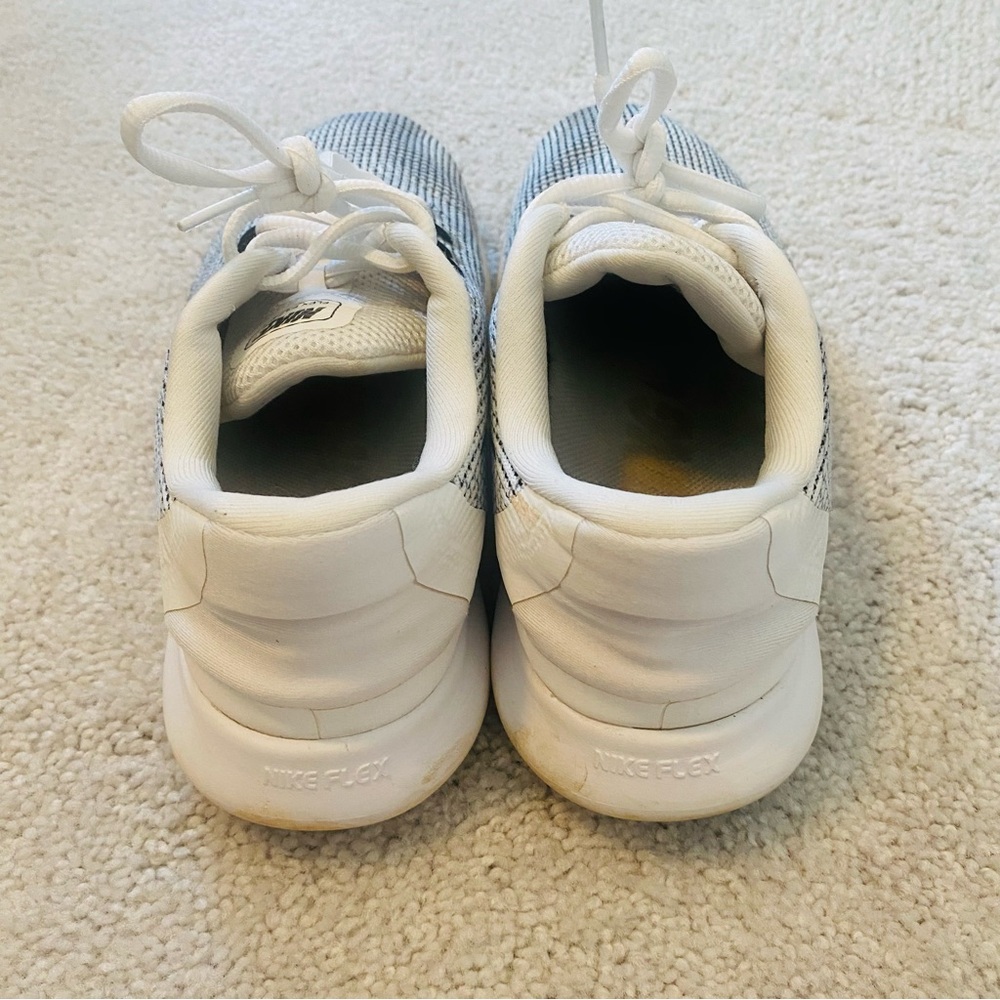 Nike Flex RN 2018 White and Black Sneakers - Size 8 Women - Picture 5 of 7